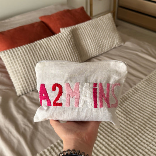 Box de Mai - Broderie sur textile